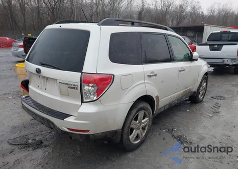 2010 Subaru Forester 2.5X Limited z USA, uszkodzony, nr VIN JF2SH6DC5AH719967